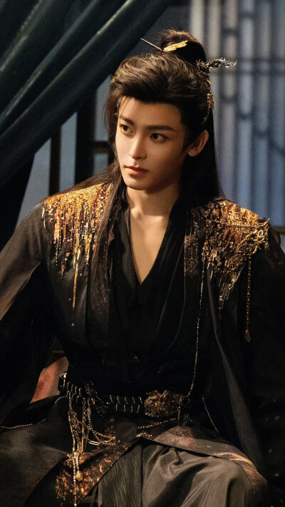 入青云 纪伯宰 侯明昊