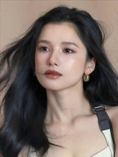张婧仪