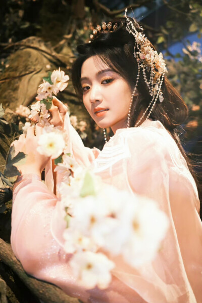 卢昱晓