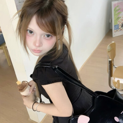 女头