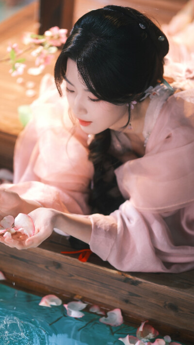 卢昱晓