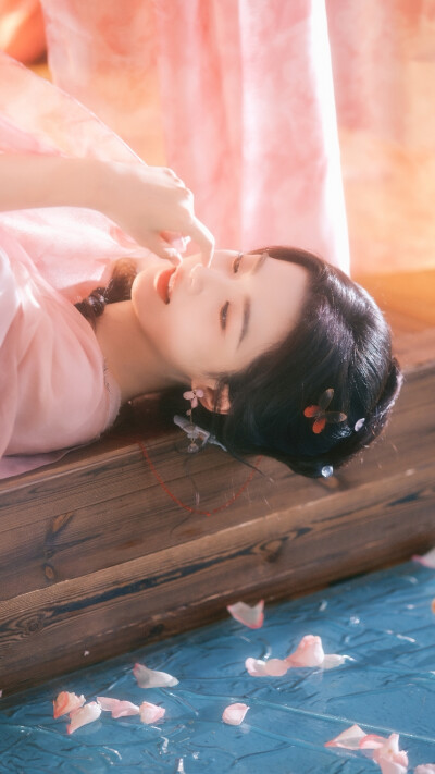 卢昱晓