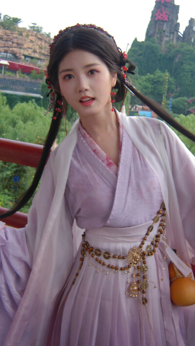 宥拉