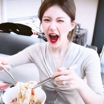 赵露思