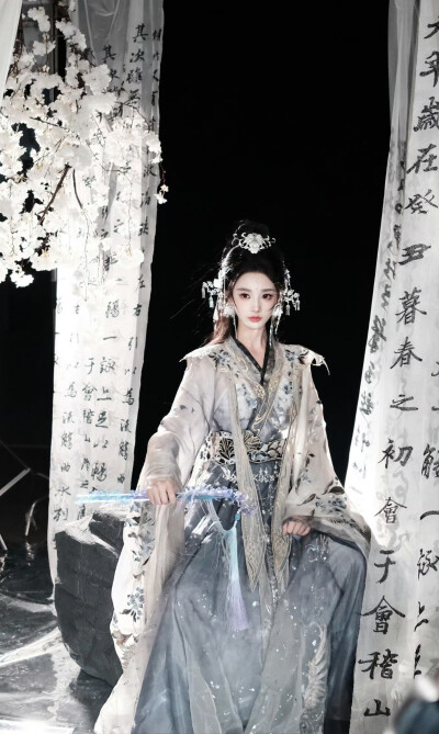 彭小苒