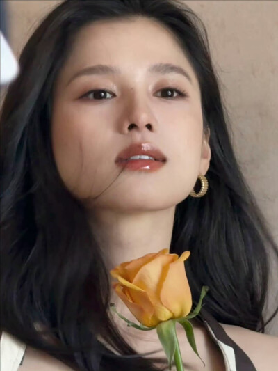 张婧仪
