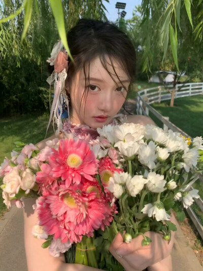 姜贞羽