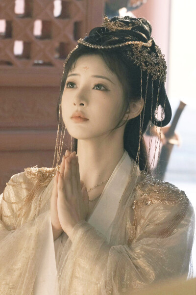 我以相术做局，他以江山为聘 姜南栀
