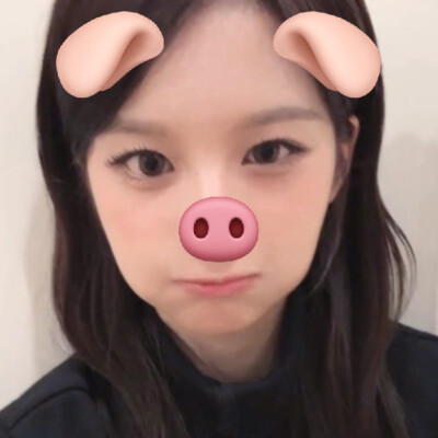 就这样萌萌的看着你