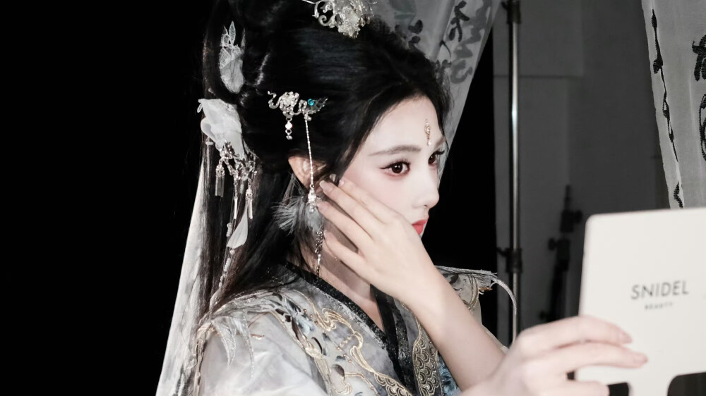 彭小苒