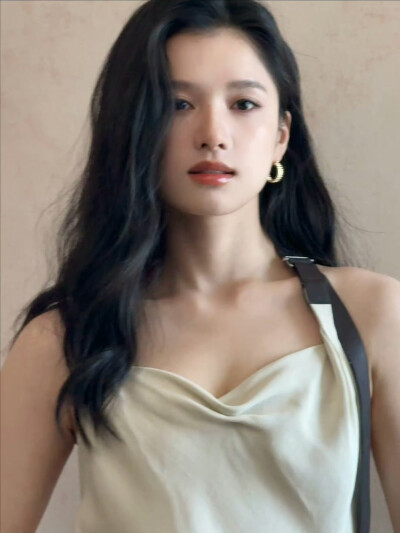 张婧仪