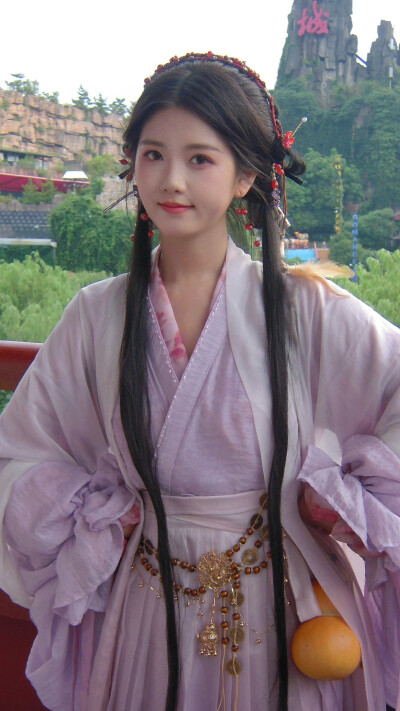宥拉