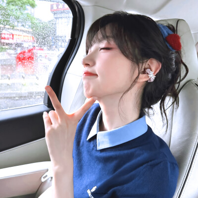 田曦薇头像