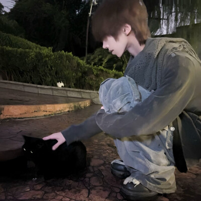 男头
二传头像注明出处