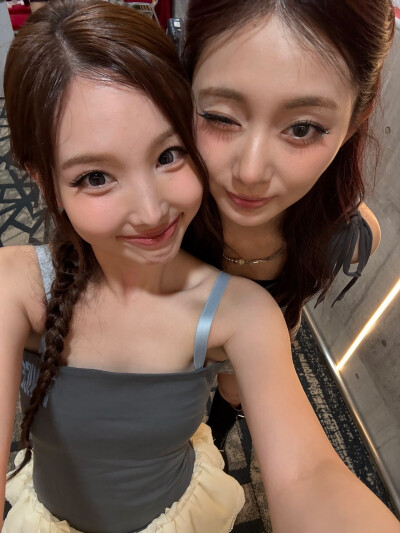 林娜琏 周子瑜