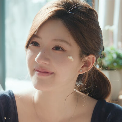 赵露思
许我耀眼