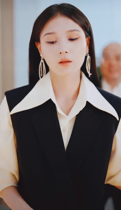 左一