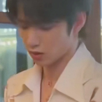 纯欲黑怕男