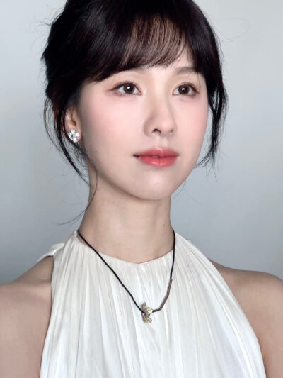 陈都灵