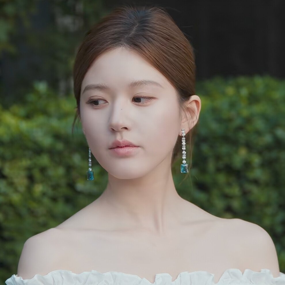 赵露思
许我耀眼