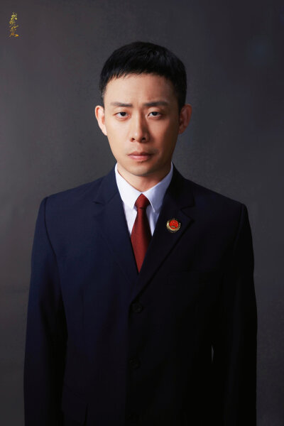 张译