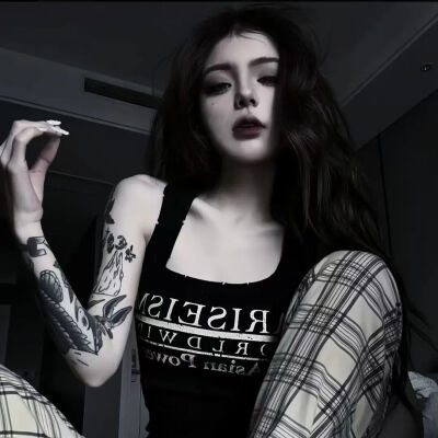 女头