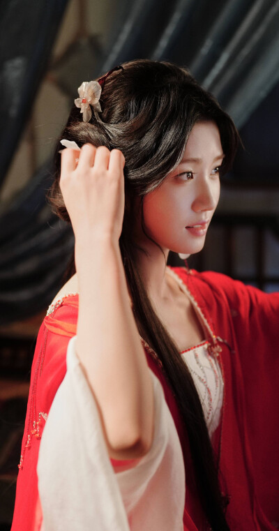 卢昱晓《入青云》明意