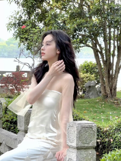 陈都灵
