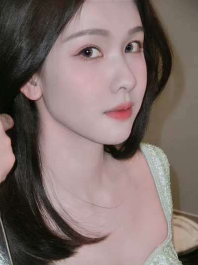 陈都灵