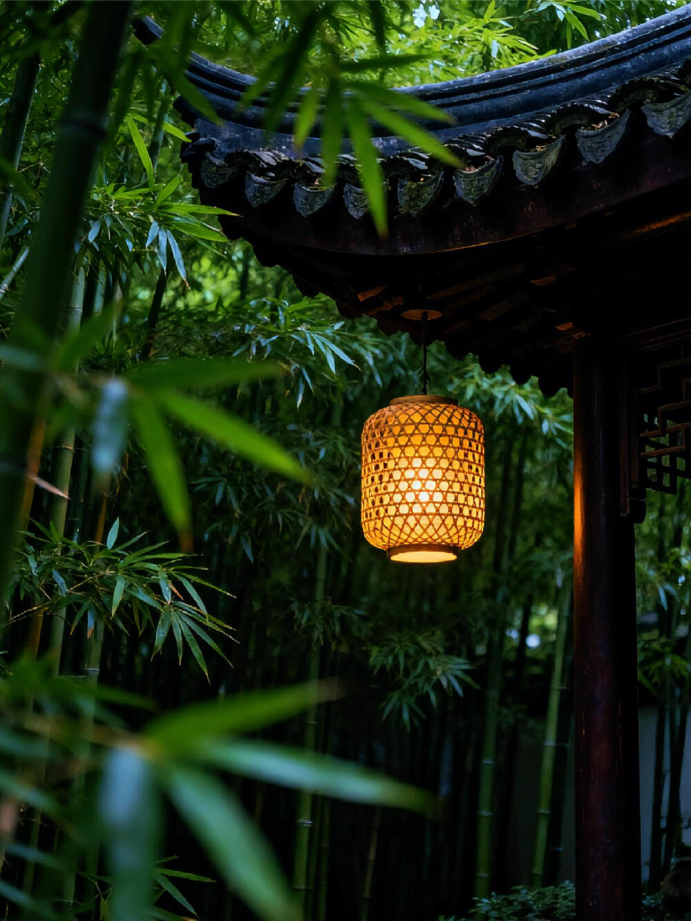 误入溪亭，见竹隐亭，灯影摇曳～