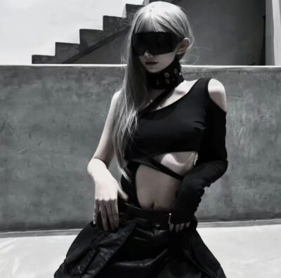 女头