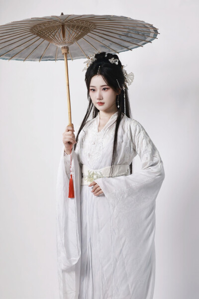 又是月明时 顾又笙