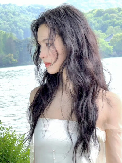 陈都灵