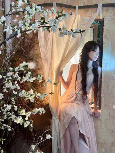 陈都灵