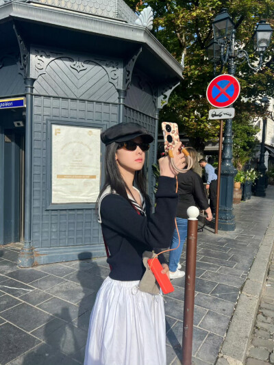 陈都灵