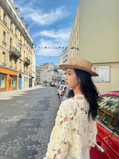 陈都灵