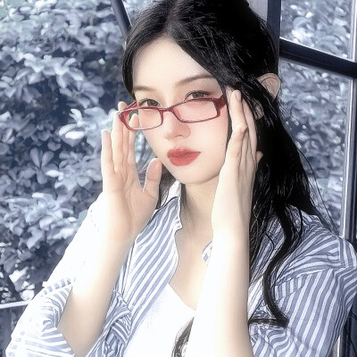 朴敏珠
