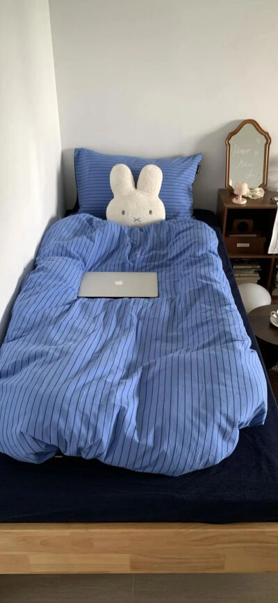 蓝色壁纸