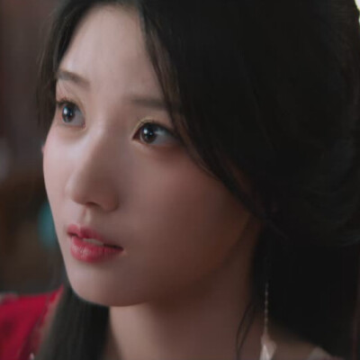 卢昱晓
入青云