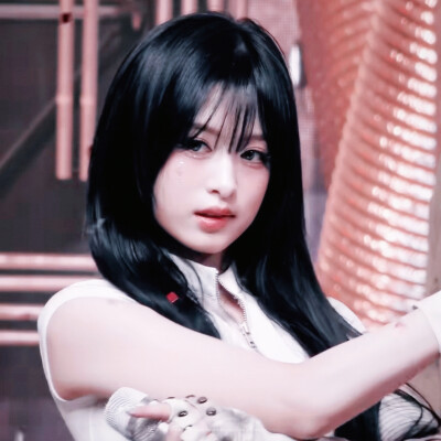 郑雅譞Ahyeon. 
