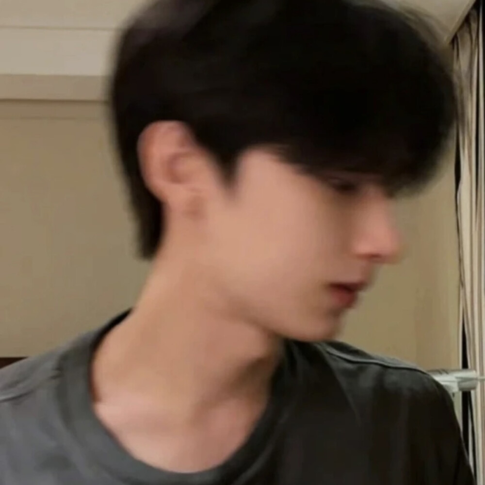 太好了我们枫辛的枫有头像用了