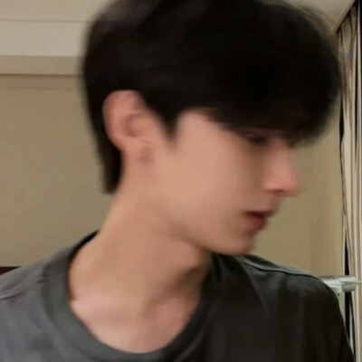 太好了我们枫辛的枫有头像用了