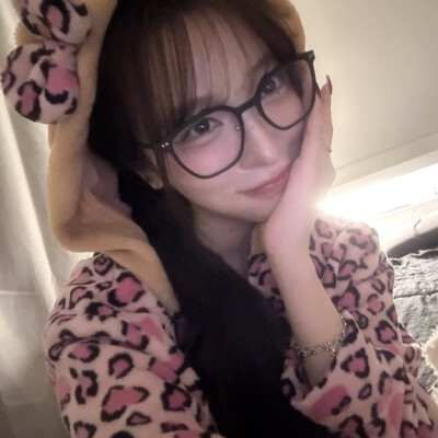 笑眼弯弯