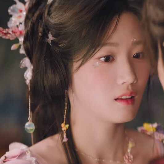 卢昱晓
入青云头像