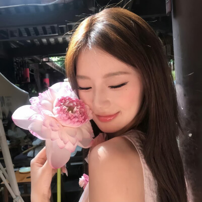 女生头像˶ᕱ⑅ᕱﾞ