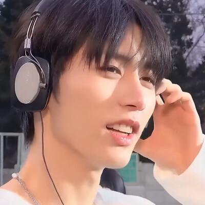 韩东旼