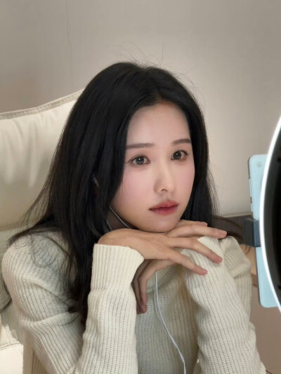 陈都灵