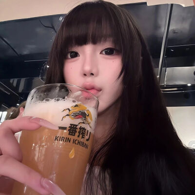 发丝绕过你的手指 是我送你的第一枚戒指