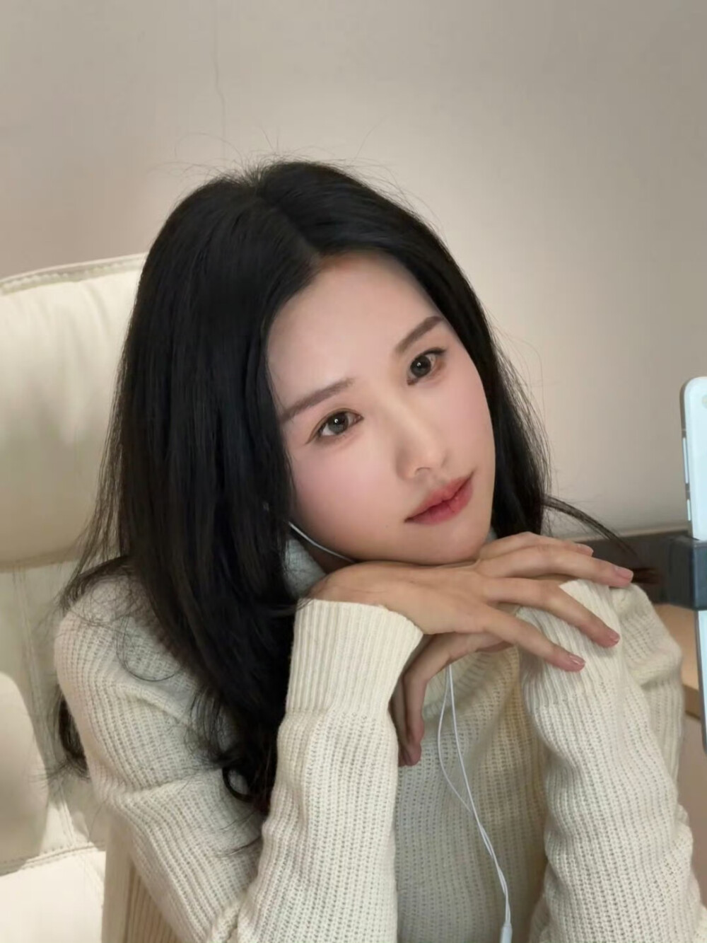 陈都灵