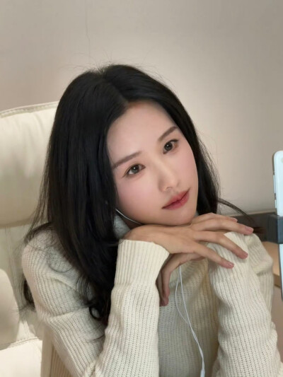 陈都灵